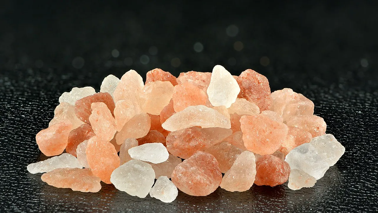 Himalaya Salz: Von Ivar Leidus - Eigenes Werk, CC BY-SA 4.0, https://commons.wikimedia.org/w/index.php?curid=97103074 (Foto: Ivar Leidus)