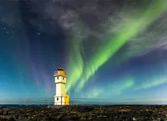 Leuchtturm_Akranes_Iceland_2015_7001: Bei Akranes, Island, Ende November 2016. Von Wikipedia. (Foto: Theo Schacht - Wikipedia)